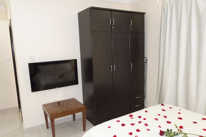 Room 3 of 23