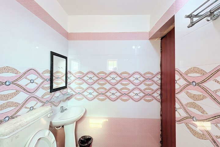 Room 25 of 43