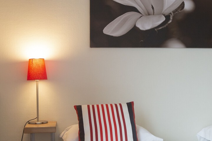 Room 15 of 35