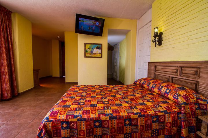 Room 6 of 31