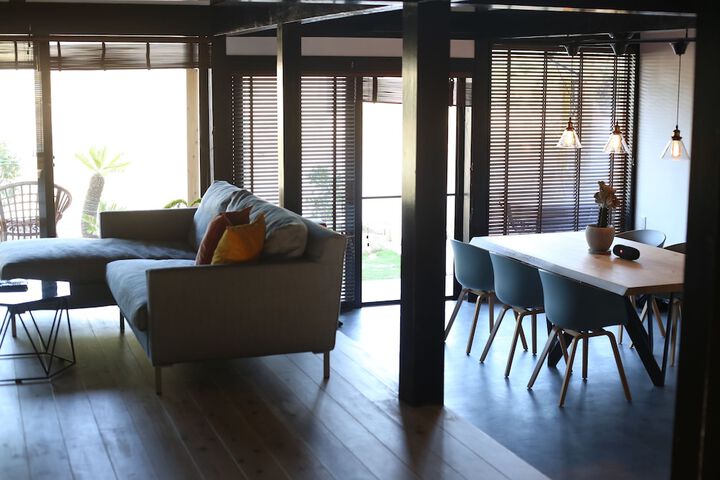 Room 10 of 22
