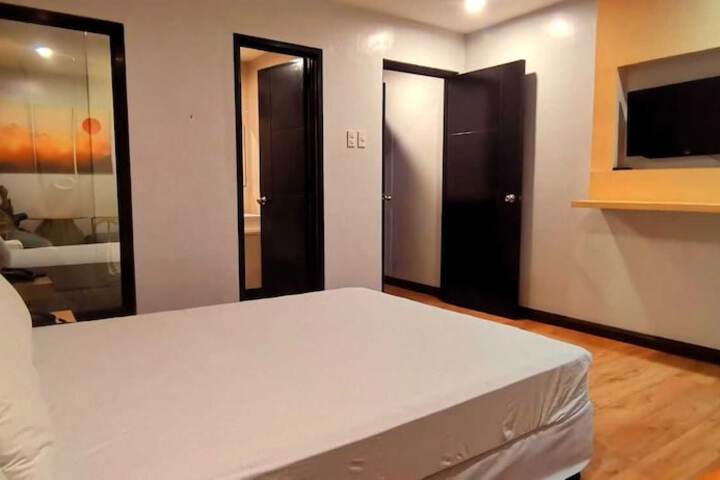 Room 3 of 12