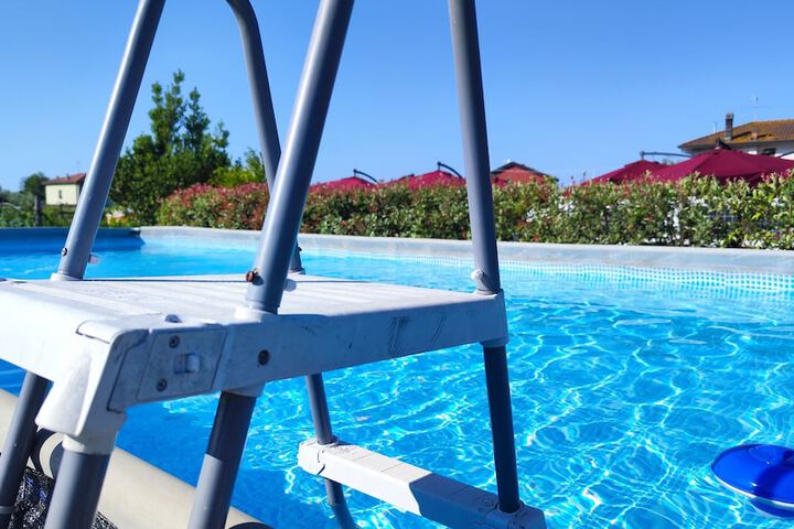 Pool 11 of 16