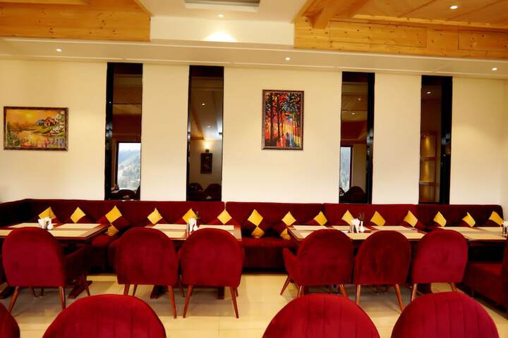 Dining 79 of 107