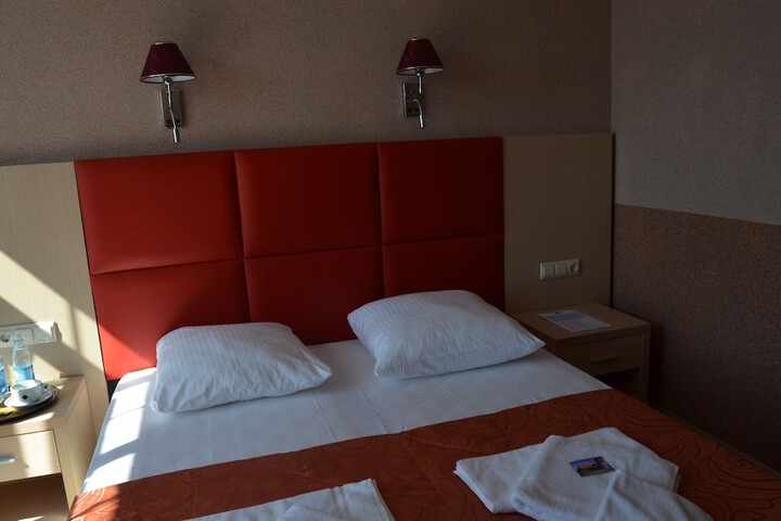 Room 18 of 52
