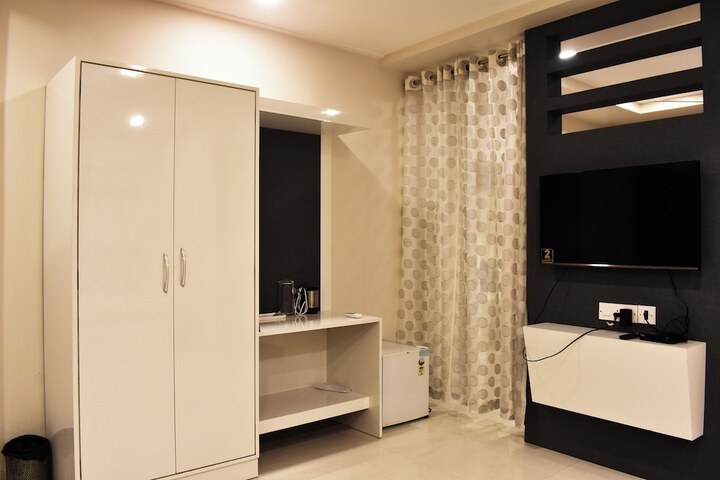 Room 28 of 81