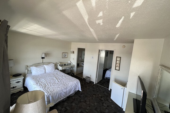 Room 7 of 22