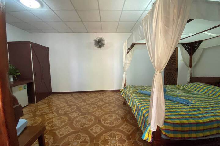 Room 22 of 52