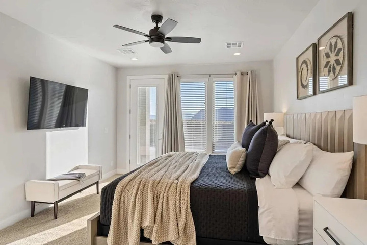 Room 3 of 21