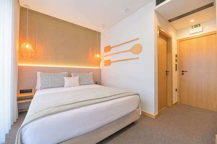 Room 17 of 49