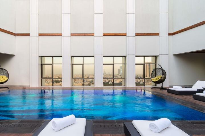 Pool 40 of 128