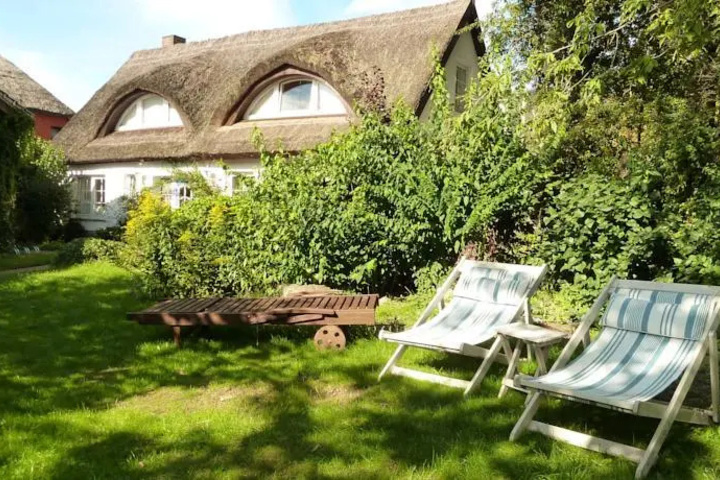 General 7 of 9