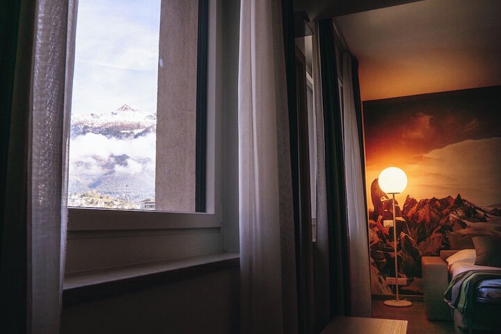 Room 25 of 81