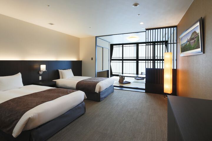 Room 9 of 72
