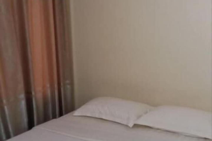Room 17 of 40