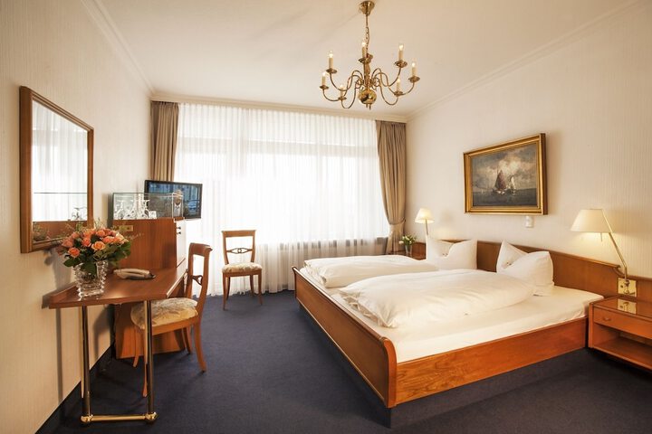 Room 6 of 41