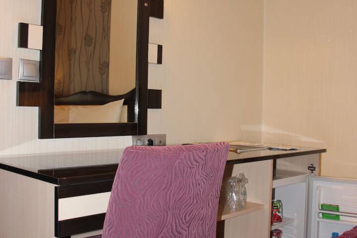 Room 44 of 90