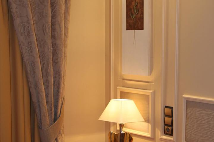 Room 17 of 44