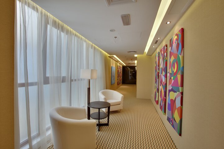 Ballroom/Hall 21 of 22