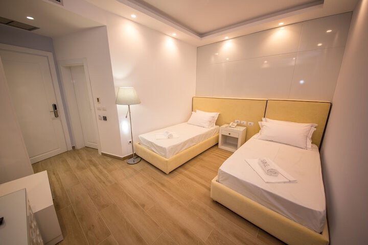 Room 14 of 89