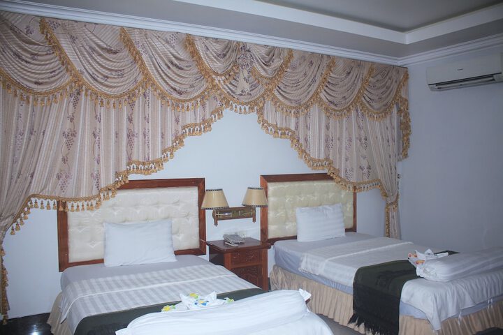 Room 25 of 63