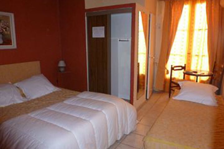 Room 7 of 49
