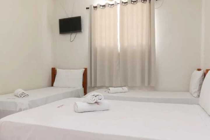 Room 12 of 32