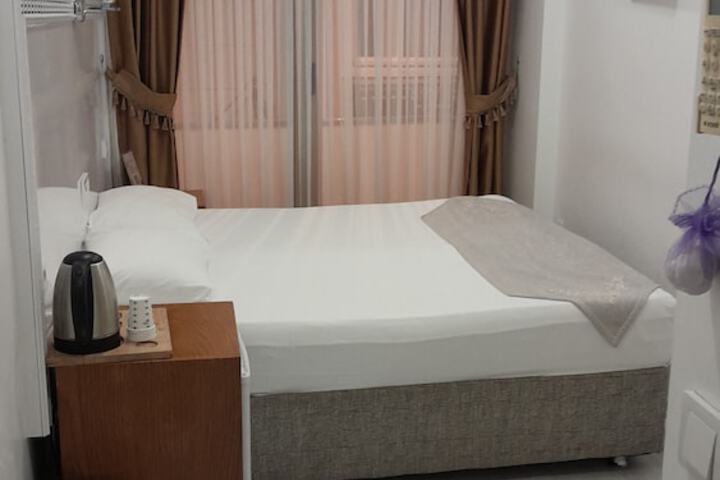 Room 27 of 75