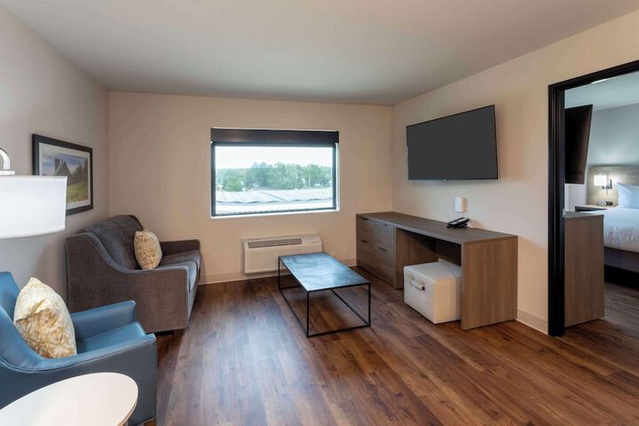 Room 13 of 27