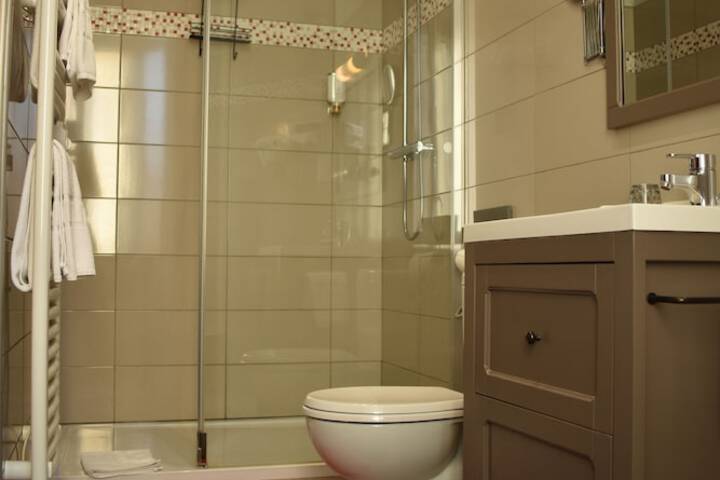 Bath Photo
