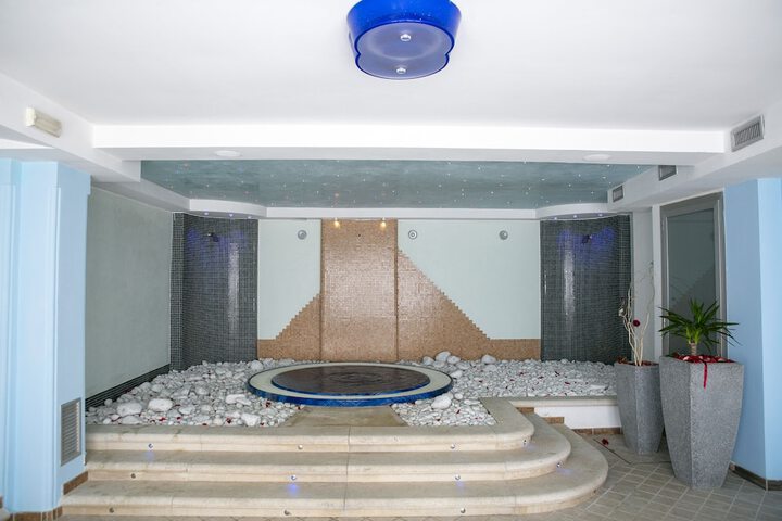 Hotel Interior 6 of 110