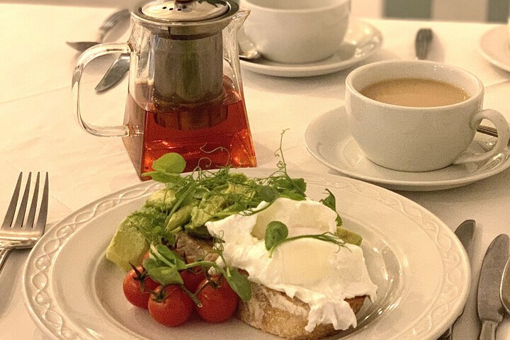 Breakfast/Coffee Service 99 of 122