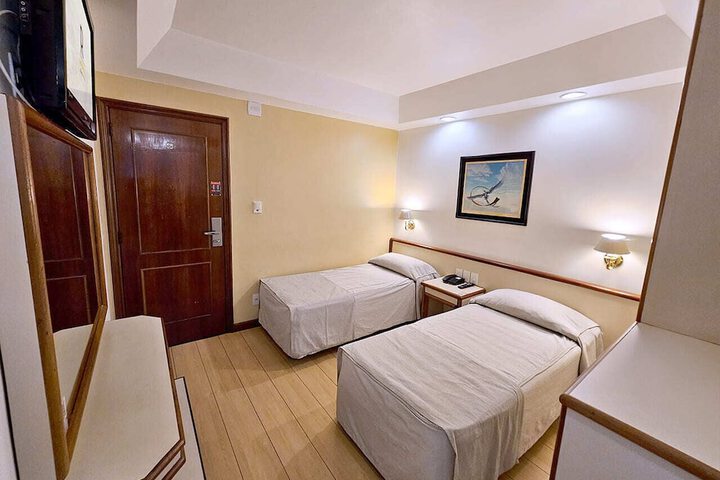 Room 38 of 115