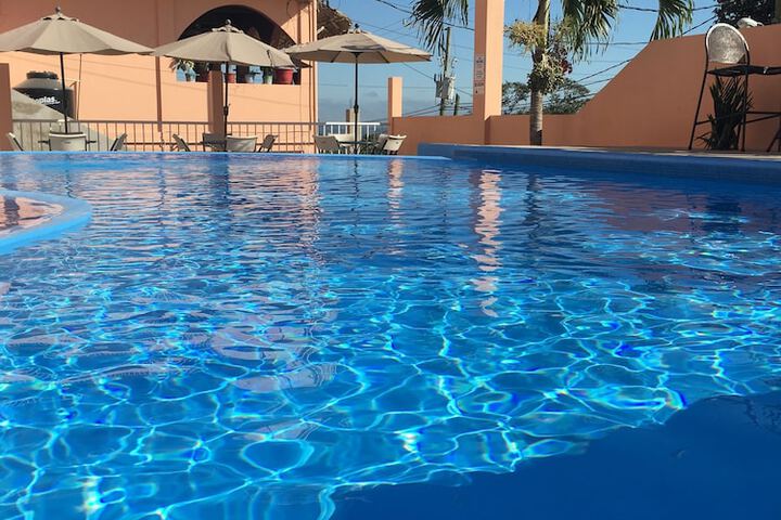 Pool 64 of 139