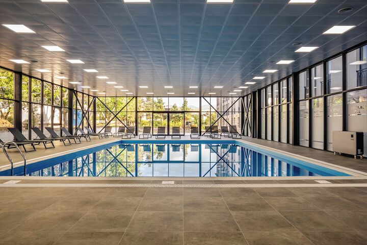 Pool 39 of 72