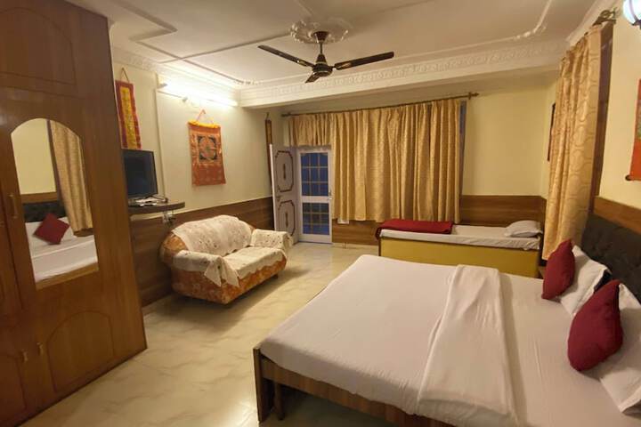 Room 10 of 57