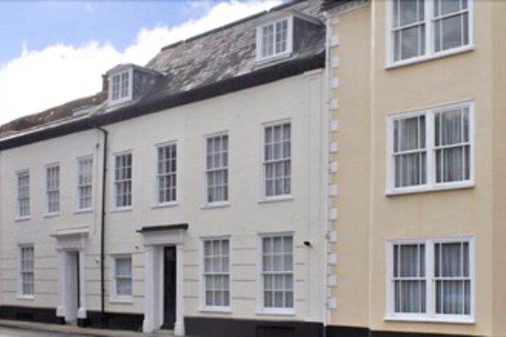 Minerva House Chichester 48465