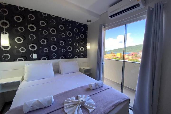 Room 42 of 79