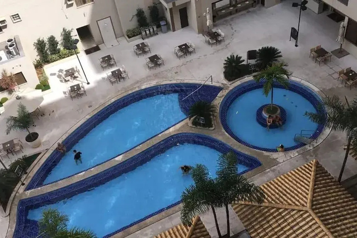 Pool 8 of 10