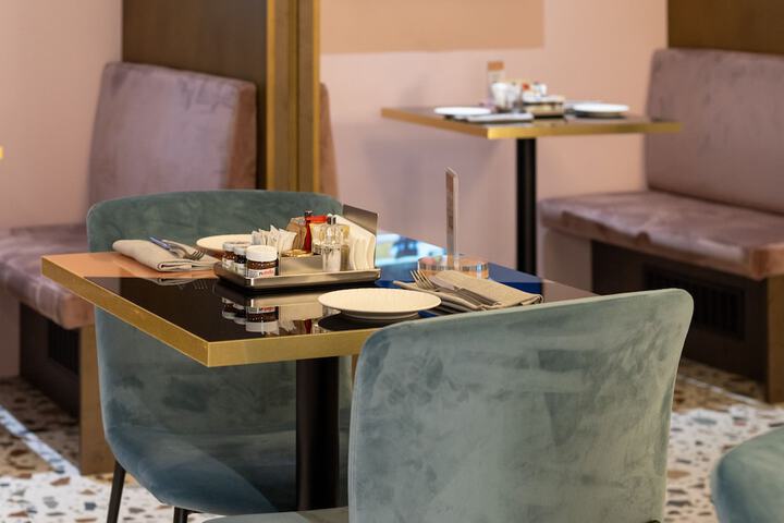 Breakfast area