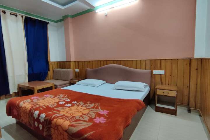 Room 14 of 23