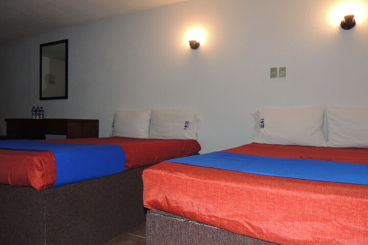 Room 6 of 49