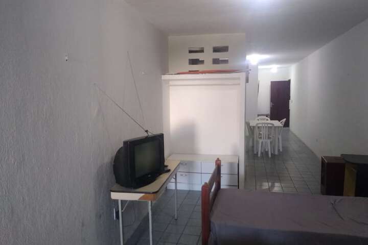 Room 12 of 27