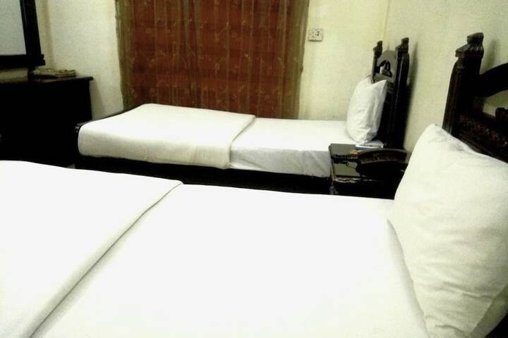 Room 13 of 26