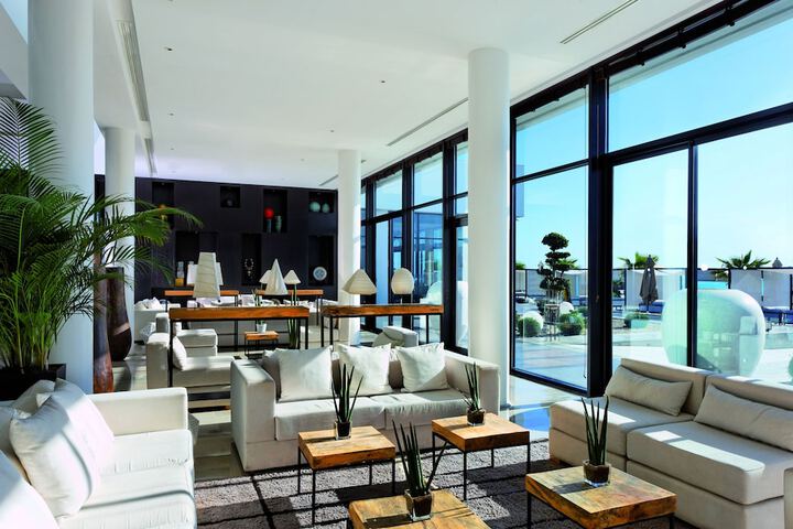 Hotel 2 of 135