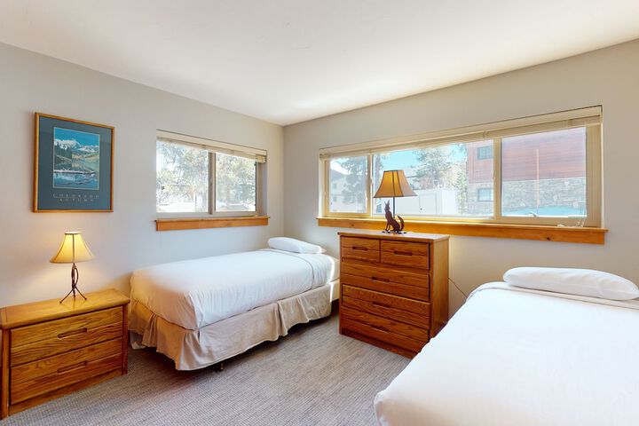 Room 7 of 80