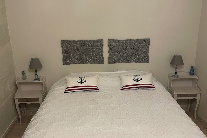 Room 34 of 68