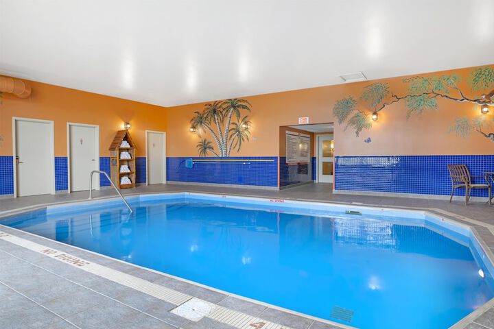 Pool image of Best Western Plus Grand-Sault Hotel & Suites