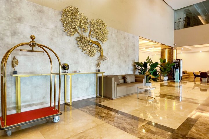 Hotel Interior 6 of 88