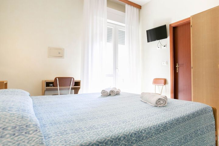 Room 8 of 71